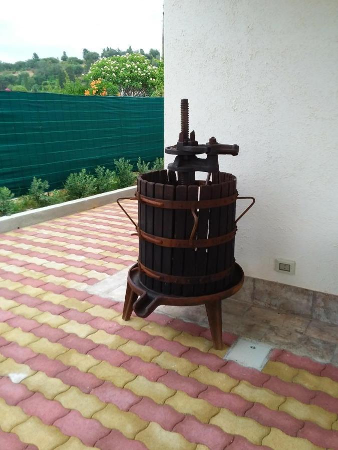 ラスカリ Casa Tre Nociヴィラ エクステリア 写真